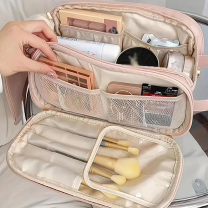 Large Capacity Makeup Bag with Compartments 1 Count Portable Cosmetic Storage Bag Zipper Makeup Organizer Pouch Waterproof Versatile for Travel Outing Daily Use