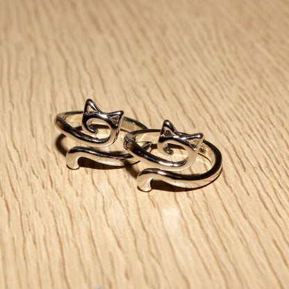 2Pcs Cat Crochet Ring for Finger Yarn Guide Cuff Ring, Adjustable Knitting Thimble Loop Fashion Accessories Silver-Plated Rings for Women Men Daily Wear Decor, Faster Crocheting Trendy All-Match & Exquisite Jewelry Birthday Gift Specialty Crochet Supplies